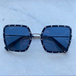 Valentino Sunglasses - Brand New! Never worn! VA2052
